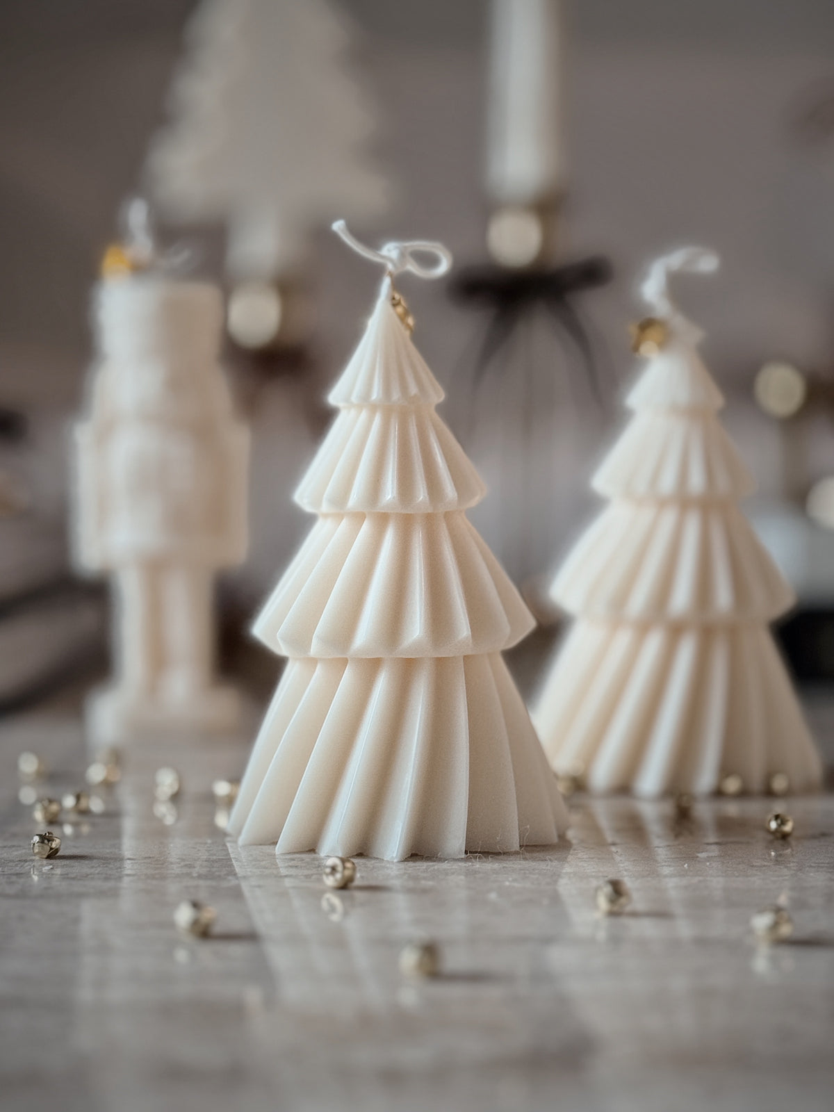 SWEEPING CHRISTMAS TREE • Sculptural Candle