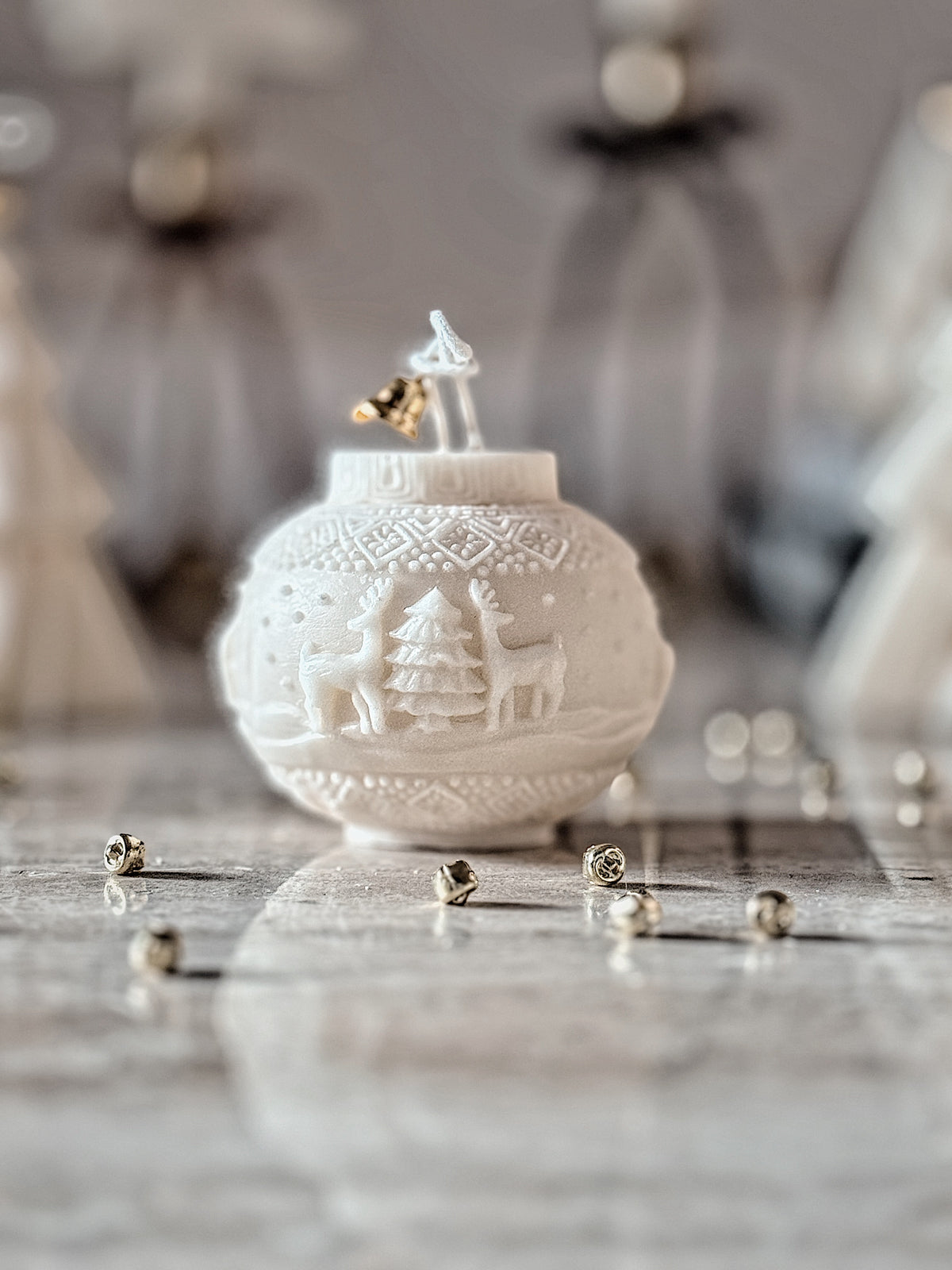 CHRISTMAS BAUBLES • Sculptural Candle